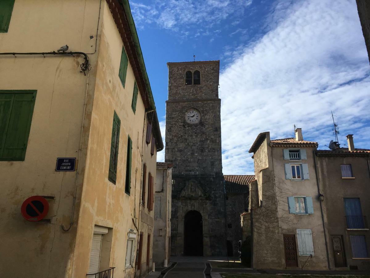 Вилла Entre L'Eglise Et La Place Кийан Экстерьер фото